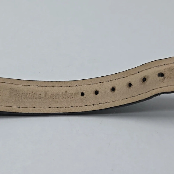 Womens Cosmopolitan Gold Green Tone Watch CL2271301 Water Resistant Leather Band - Picture 10 of 11